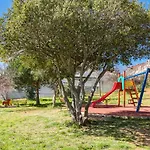 New Large App Near Sea, Cozy 3 Bedrooms And 2 Bathrooms