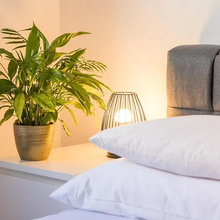 Apartmán New Large App Near Sea, Cozy 3 Bedrooms And 2 Bathrooms *