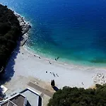 Apartment New Large App Near Sea, Cozy 3 Bedrooms And 2 Bathrooms