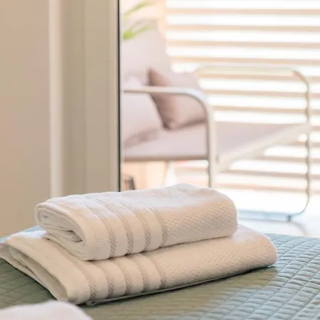 New Large App Near Sea, Cozy 3 Bedrooms And 2 Bathrooms Апартаменти *