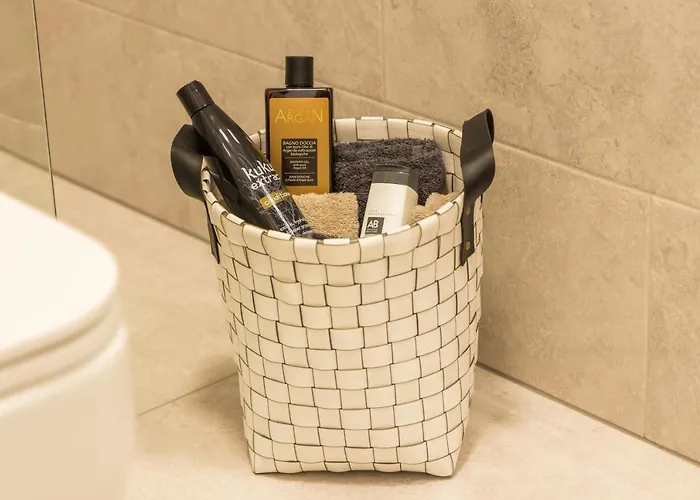 New Large App Near Sea, Cozy 3 Bedrooms&2 Bathrooms Apartament Pula