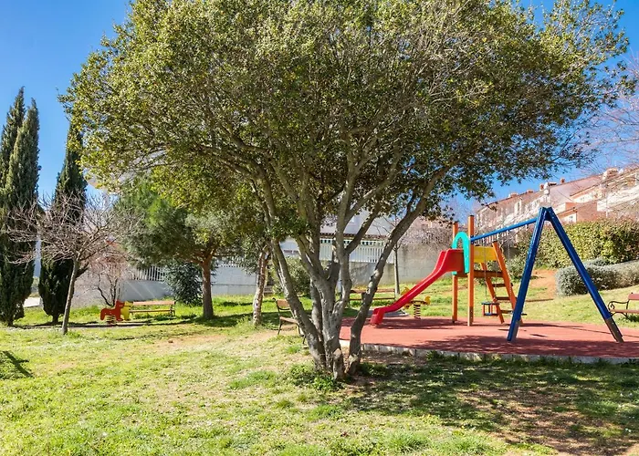 New Large App Near Sea, Cozy 3 Bedrooms And 2 Bathrooms