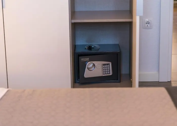 New Large App Near Sea, Cozy 3 Bedrooms And 2 Bathrooms 아파트